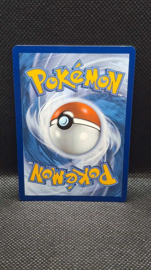 Greedent 128/198 Holo Swsh06: Chilling Reign Pokémon (2021)