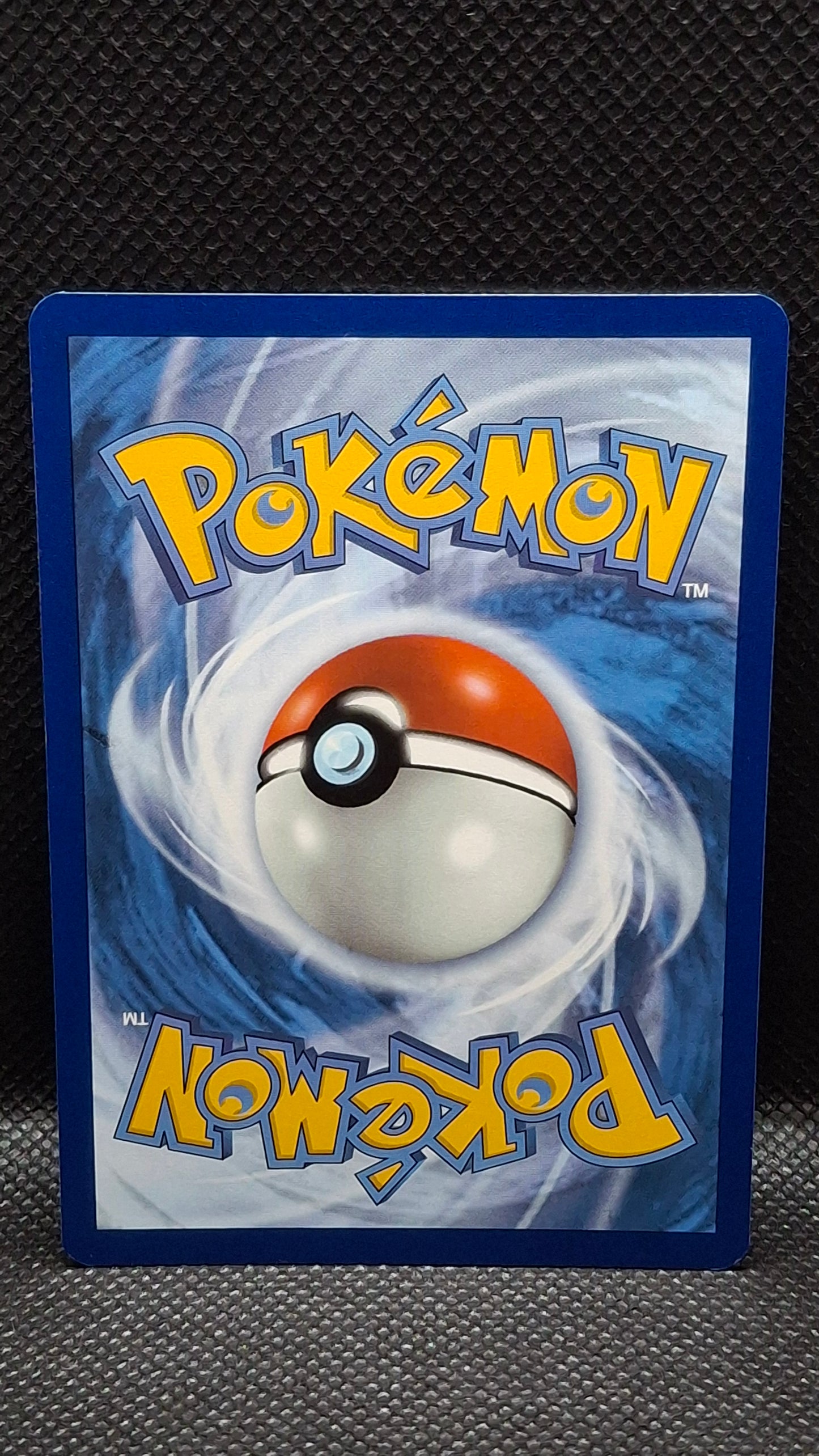 Tapu Fini 040/198 Reverse Holo Chilling Reign (2021)